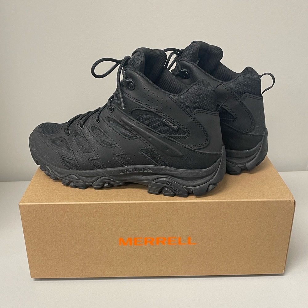 Men’s Merrell Moab 3 Mid Tactical Waterproof Boots, size 11
